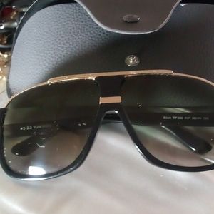 Tom Ford Elliott Sunglasses pre-owned